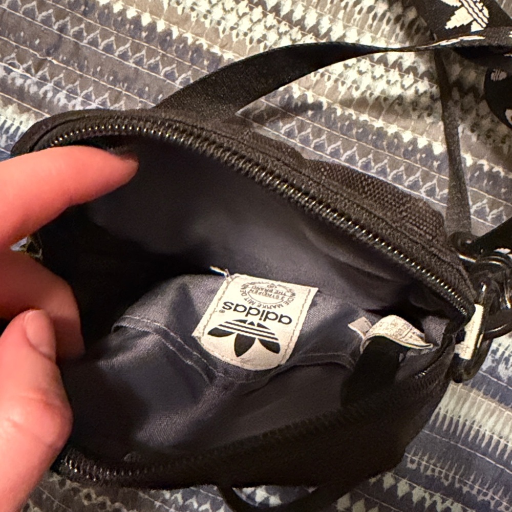 Adidas Black Belt Bag with Logo - Picture 4 of 4